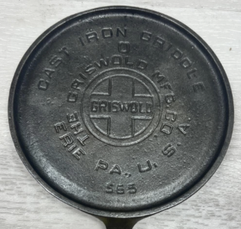 Bottom of Griswold no. 0 cast iron Toy Griddle, large block logo EPU, pattern number 565. Sold for $600. 